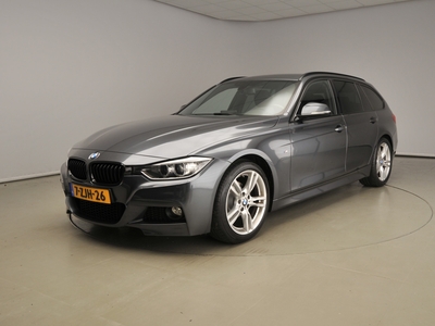 BMW 3-SERIE Touring 316i M-Sportpakket / Xenon / Navigatie / Sportstoelen / Trekhaak / Shadow line / Alu 18 inch