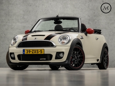 MINI MINI Cabrio 1.6 John Cooper Works 211Pk (NAVIGATIE, XENON, CLIMATE, STOELVERWARMING, HARMAN/KARDON, ZWART HEMEL, LEDEREN SPORTSTOELEN, SOFTTOP, PARKEERSENSOREN, SPORTUITLAAT, NIEUWE APK, NIEUWSTAAT)