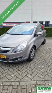 Opel Corsa 1.4-16V '111' Edition airco ,cruise apk febr 2025