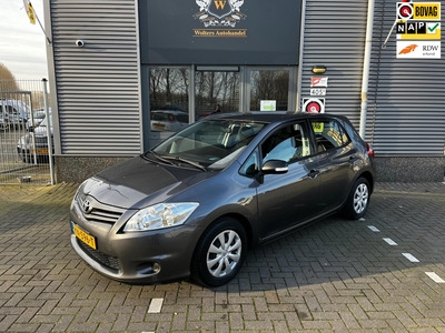 TOYOTA AURIS 1.3 Aspiration *AC