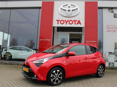 TOYOTA AYGO 1.0 VVT-i X-First Automaat 72pk | Apple Carplay/Android Auto | 15'' Lichtmetalen velgen |