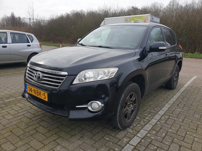 TOYOTA RAV4 2.0 VVTi Dynamic 2WD Navigatie/Airco.