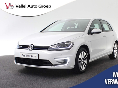 VOLKSWAGEN GOLF e-Golf 136PK | LED | 16 inch | Parkeersensoren | Apple CarPlay / Android auto | DAB