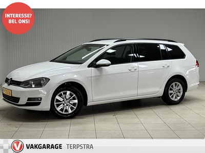 VOLKSWAGEN GOLF Variant 1.2 TSI Comfortline/ Trekhaak/ Navi/ Clima/ Cruise/ Bluetooth/ Isofix/ Armsteun/ LEDER. Stuur/ 15'' LMV/ Mistl./ Dakrails/ Extra getint glas.