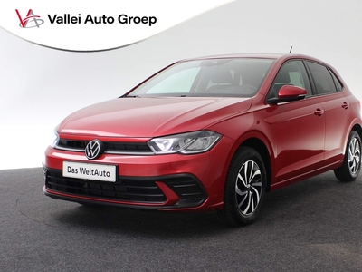 VOLKSWAGEN POLO 1.0 TSI 95PK Life | LED | Parkeersensoren | ACC | 15 inch | Privacy glas