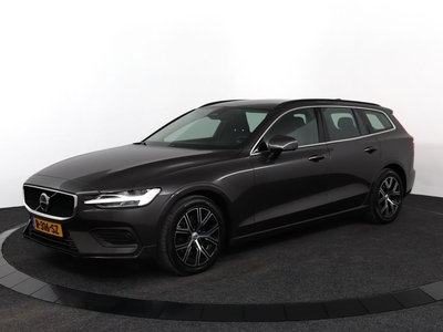 VOLVO V60 B4 Aut-7 Core | Adaptieve cruise control incl. BLIS | Stoel & stuurwielverwarming | Achterbankverwarming | High performance audio | Parkassist voor & achter | Parkassist camera | Keyless entry | Apple Carplay | Elektrische achterklep | DAB+ |