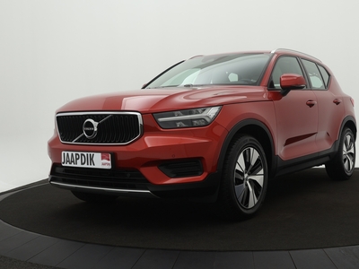 VOLVO XC40 2.0 T4 Momentum Pro AUTOMAAT / STANDKACHEL / TREHAAK / CAMERA / NAVI / CLIMA / CRUISE / BRAKE ASSIST / KEYLESS /