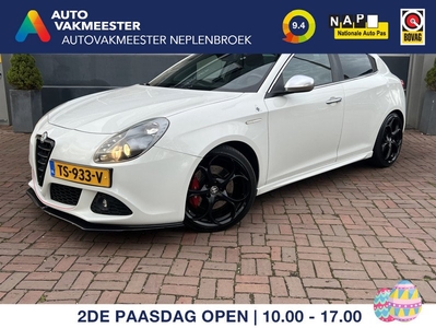 Alfa Romeo Giulietta 1.4 T Distinctive 19inch Bj 2010 170pk Vol optie apk 11-2024