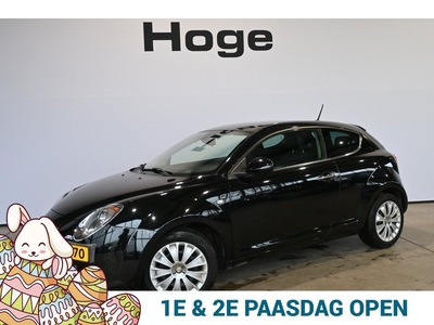 Alfa Romeo MiTo 0.9 TwinAir Esclusivo Navigatie Airco Cruise control 1e Eigenaar 100% Onderhouden 79dkm NAP Inruil Mogelijk!