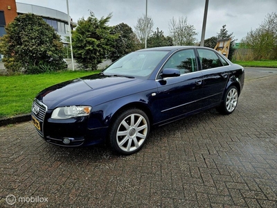 Audi A4 Limousine 1.6 Pro Line nieuwe apk