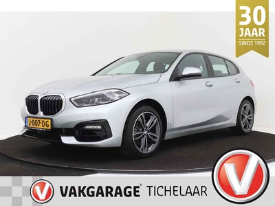 BMW 1 Serie 118i Executive Edition | Org NL | NAP | Sportstoelen | 1e Eig | Dealer Ond. | Digital Cockpit | Apple CarPlay | Camera