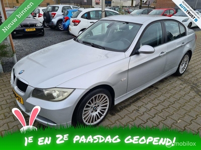 BMW 3-serie 318i Executive