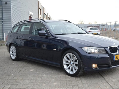 BMW 3-serie Touring 320i High Executive bj09 airco cruise elec pak