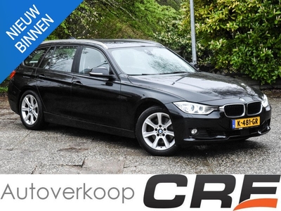 BMW 3-serie Touring 325d High Executive automaat / pano-dak / head-up display / zwart leer / stoelverwarming / elektrische achterklep /cruise control / parkeersensoren / navigatie / elektronic climate control /