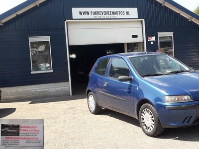 Fiat Punto 1.2 Active Garantie, alle inruil mogelijk.