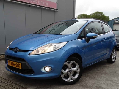 Ford Fiesta 1.4 Titanium 97PK, Climate Airco, Compleet!