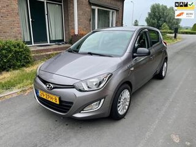 Hyundai I 20 1.2i Business Edition AIRCO ELEC RAM NAP APK DEALER OH