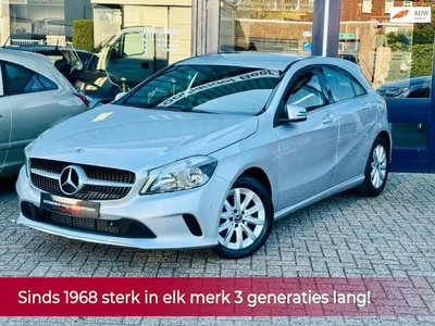 Mercedes-Benz A-klasse 180 Ambition AUTOMAAT! Navi l Camera l Cruise l PDC l Stoelverwarming l PDC! 1e eigenaar l Dealer OH l TOP!