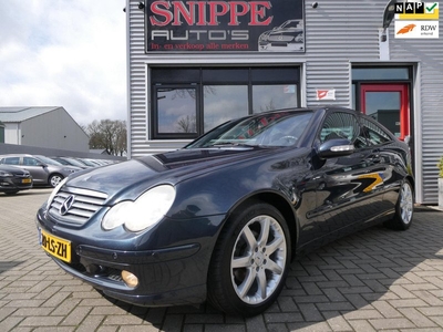 Mercedes-Benz C-klasse Sportcoupé 180 K. Amice -CLIMA-CRUISECONTROL-17'' LICHTMETALEN VELGEN-PDC V+A-ORIGINEEL NEDERLANDS!-