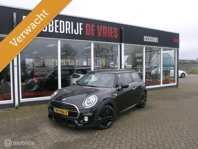 Mini Cooper 1.5 JCW Xenon/17Inch/Sportstoelen/NAP/ECC/Navi