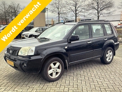 Nissan X-Trail 2.2 dCi Elegance airco panodak keurige auto