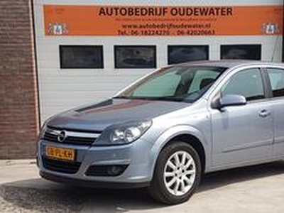 Opel ASTRA 1.6 Cosmo