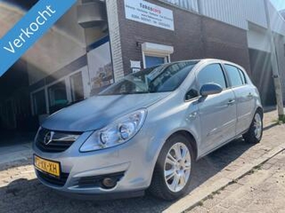 Opel CORSA 1.4-16V Cosmo