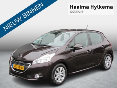 Peugeot 208 1.2 VTi Envy | luxe uitvoering | Climate Control | Cruise Control | Navigatie | Trekhaak | Lage KM stand!