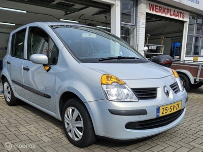 Renault Modus 1.4-16V Privilège