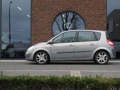 Renault Scénic 2.0-16V Privilège Luxe