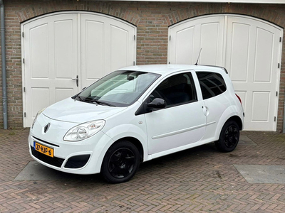 Renault Twingo 1.2 Authentique Met parkeersensoren