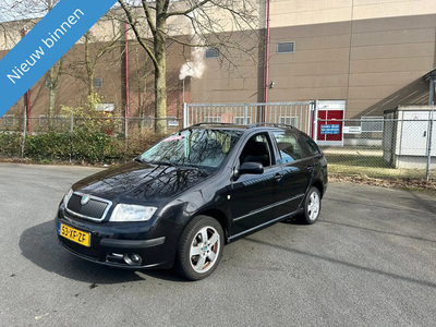 Skoda Fabia Combi 1.4-16V Spirit+ NETTE AUTO RIJD EN SCHAKELT TOP