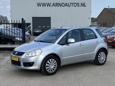 Suzuki SX4 1.5 100 PK Comfort 5-DEURS, ELEK-RAMEN, STUURBEKRACHTIGING, RADIO-CD, AIRBAGS, CENT-VERGRENDELING, TREKHAAK, YOUNGTIMER