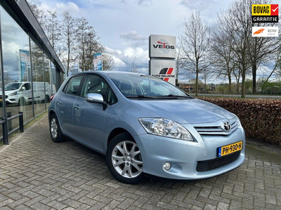 Toyota Auris 1.3 Aspiration/Trekhaak/Winterbandenset