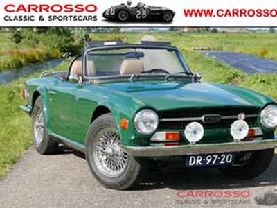 Triumph TR6 Soft Top / body-off restored / spoke wheels