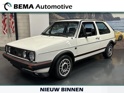 Volkswagen Golf 1.8-16V GTI