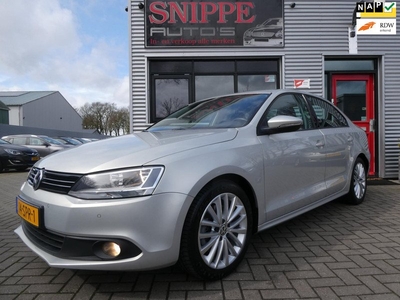 Volkswagen Jetta 1.4 TSI Comfortline 160 PK -AUTOMAAT-CLIMA-VOLLEDER-STOELVERWARMING-ORIGINEEL NEDERLANDS!-DEALER ONDERHOUDEN!-ETC