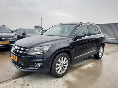 Volkswagen Tiguan 1.4 160pk TSI Automaat Sport&Style | trekhaak | Camera | NIEUW BINNEN