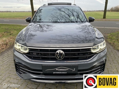 Volkswagen Tiguan 1.4 TSI eHybrid R-Line I Panodak I Trekhaak I