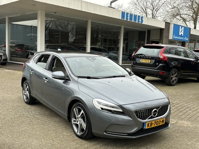 Volvo V40 2.0 T3 Inscription Pano Keyless standkachel