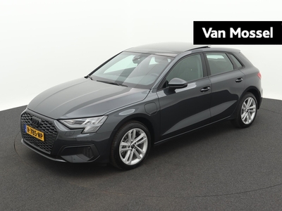 AUDI A3 Sportback 40 TFSI e Edition 204 PK | Automaat | Panoramadak | Stoelverwarming | Virtual Cockpit | Cruise Control | Climate Control | B&O Sound System | Afneembare Trekhaak | Zwart Optiek pakket | Lederen bekleding |