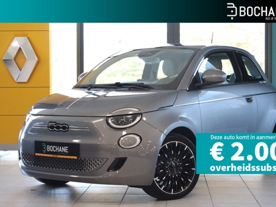 FIAT 500 La Prima 42 kWh | LED | Navi | Clima | Panodak | Pack Winter | PDC V+A + Camera | Apple Carplay/Android Auto | 1e eigenaar + dealer onderhouden!