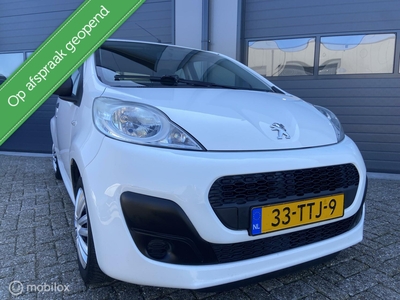 PEUGEOT 107 1.0 Access Accent Uitvoering * 1Ste Eigenaar *