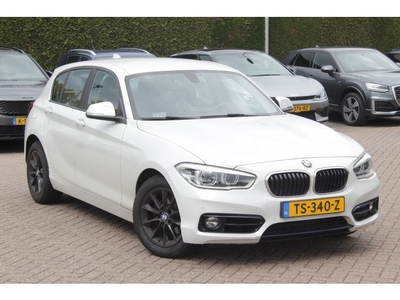 BMW 1-serie 118i Corporate Lease Exe. / Leder / Navigatie /