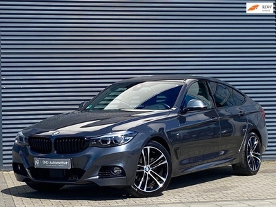 BMW 3-serie 320i xDrive M-sport Navi Sportstoelen