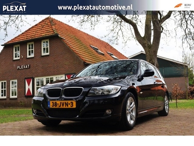 BMW 3-serie Touring 318i Business Line Xenon Trekhaak