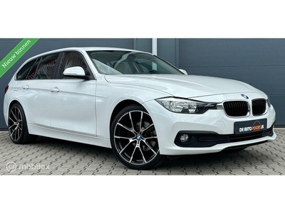 BMW 3-serie Touring 318i Executive Clima/LED/Leder/Trekhaak