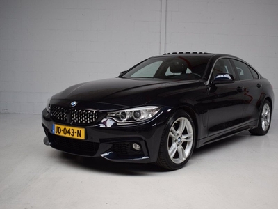 BMW 4-serie Gran Coupé 420i AUT8 M-PAKKET SPORT SCHUIFDAK/ HARMAN-KARDON / DIGITALE TELLERS / GROOT_NAVI / ORG.NED / CAMERA