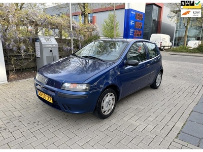 Fiat Punto 1.2 Dynamic ijskoud Airco en 145000 dkm op teller