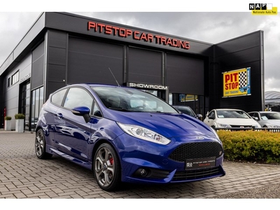 Ford Fiesta 1.6 ST2, 182PK, CRUISE, CAMERA, NIEUWSTAAT!